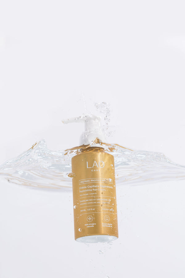 Crème capillaire régénérante LAO Care à la protéine de caméline Chanvr'eel dans l'eau